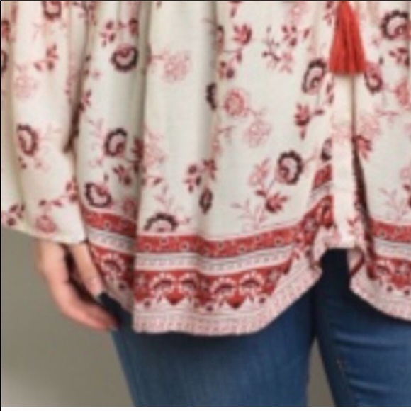 Plus Size Pretty Red Floral Top! - Picture 5 of 7